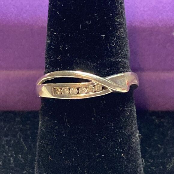 💛 925 CZ Bypass Ring - Picture 1 of 4